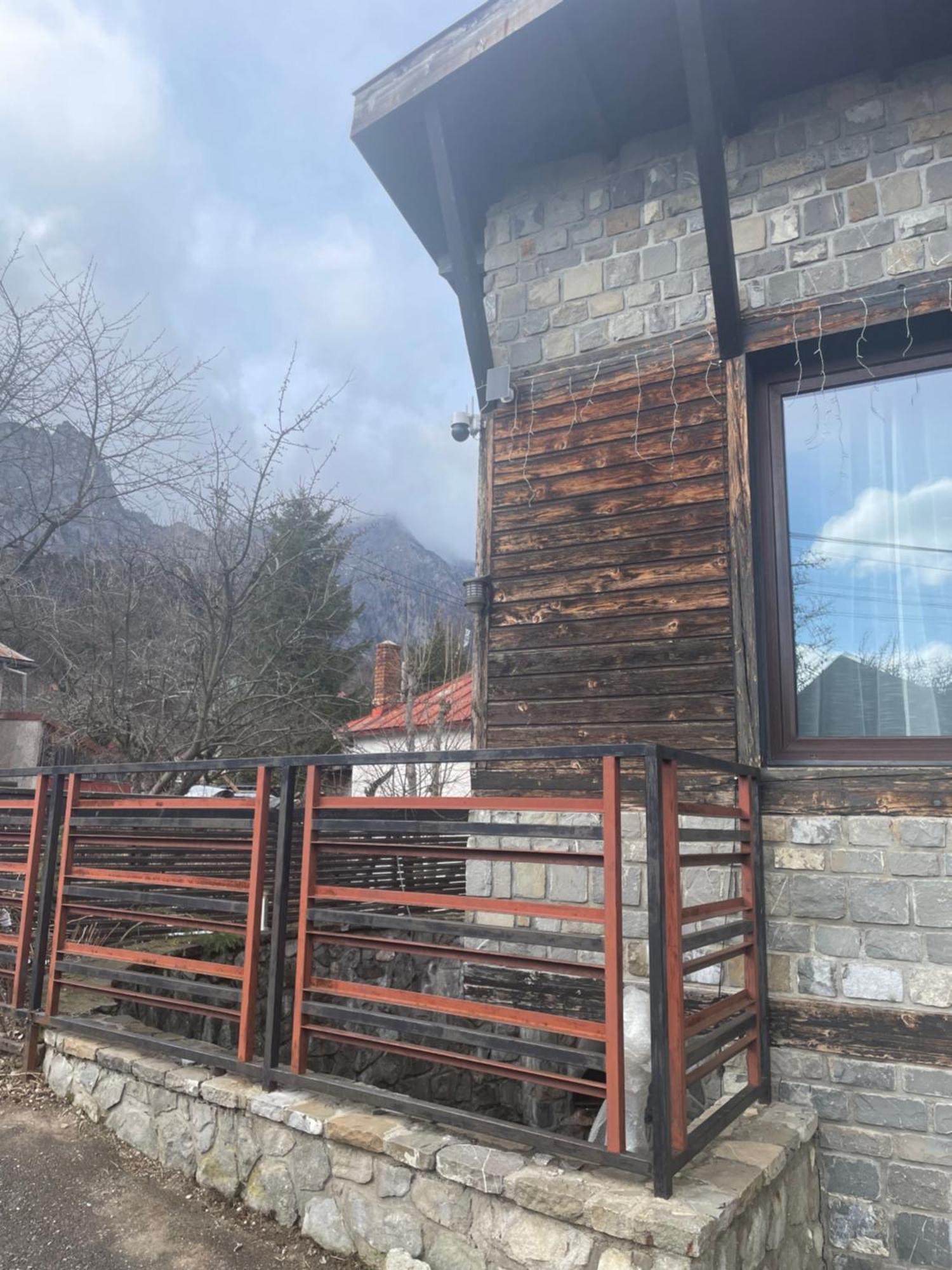 Casuta De Piatra Villa Busteni Bagian luar foto