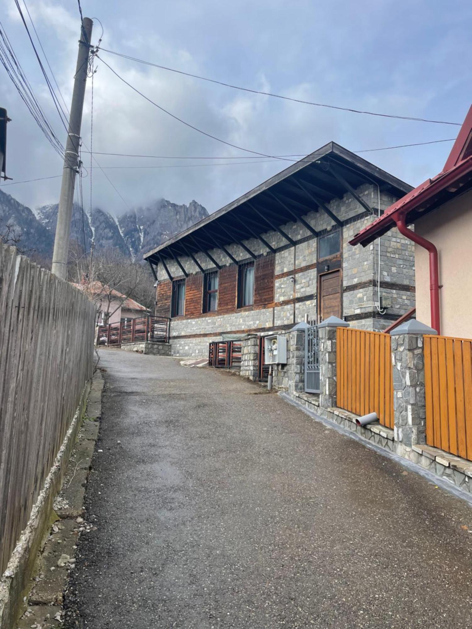 Casuta De Piatra Villa Busteni Bagian luar foto