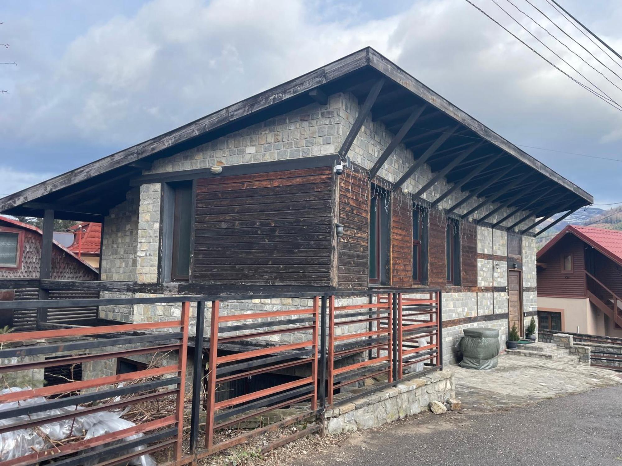 Casuta De Piatra Villa Busteni Bagian luar foto